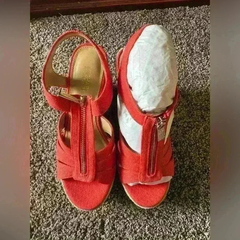 Michael Kohrs wedge heel size 6 canvas sea coral wedge Berkely Wedge NWOT pink